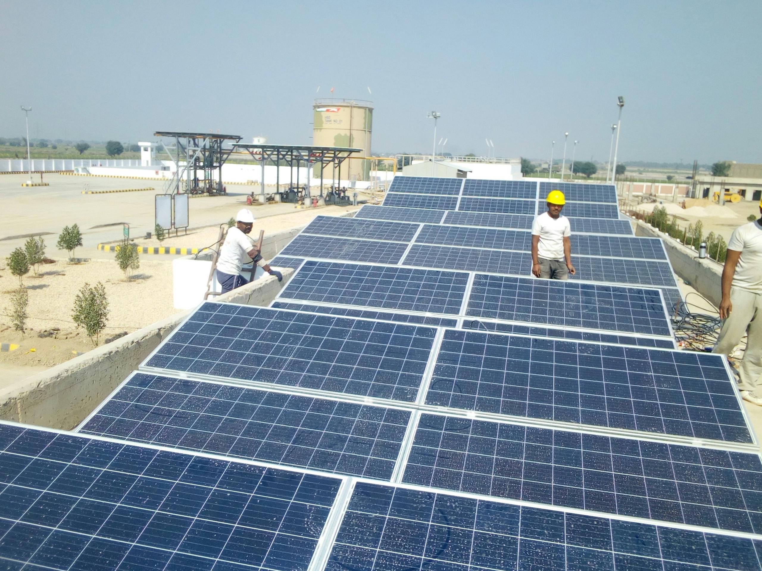 Benefits of Installing Rooftop Solar Panels for Homes